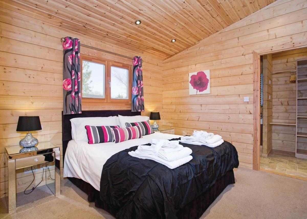 Dacre Lakeside Park Otel Brandesburton Dış mekan fotoğraf