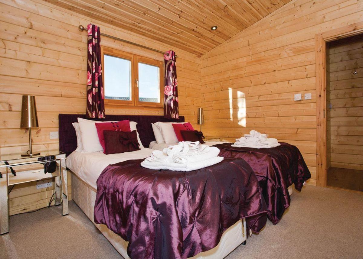 Dacre Lakeside Park Otel Brandesburton Dış mekan fotoğraf